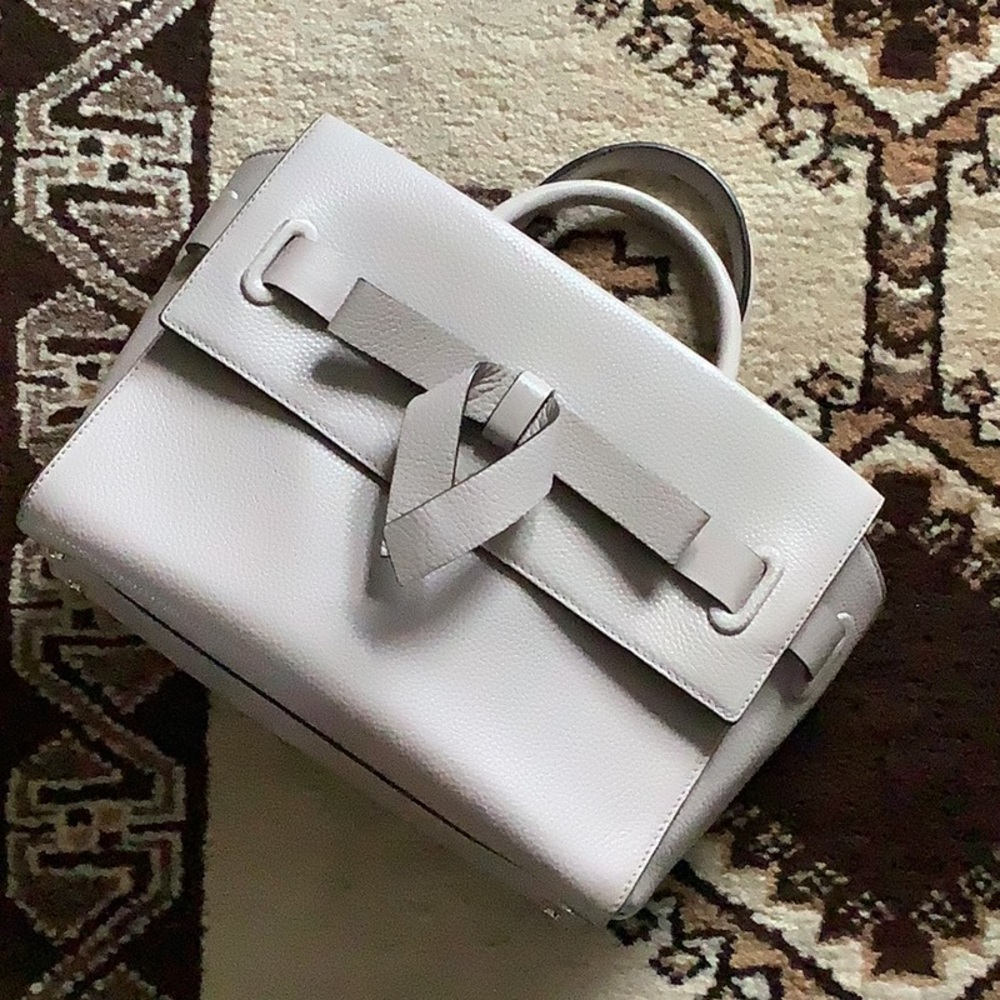 Gray Kate Spade Leather purse with crossbody strap